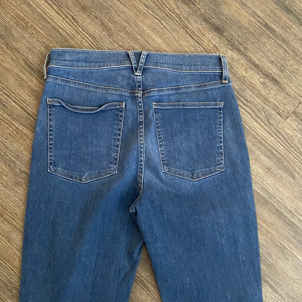 Veronica Beard Medium Wash High Rise Exaggerated Flare Sheridan Jeans Size 30 - Picture 7 of 8